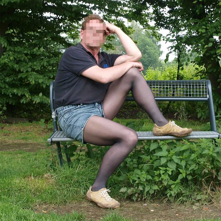 Best HD Pictures about  Strumpfhose Mein Mann Muss Kleider Tragen  - No AI Images